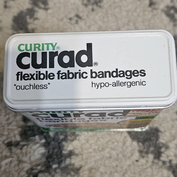 Vintage Early 80’s Curad Band Aid Can. Colgate Palmolive With Product - Picture 6 of 6